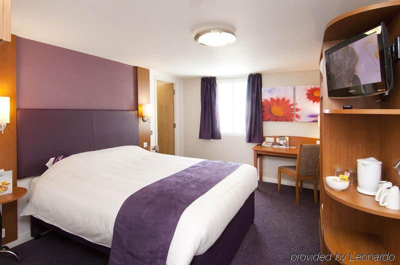 Premier Inn London Heathrow M4/J4 히드로 외부 사진