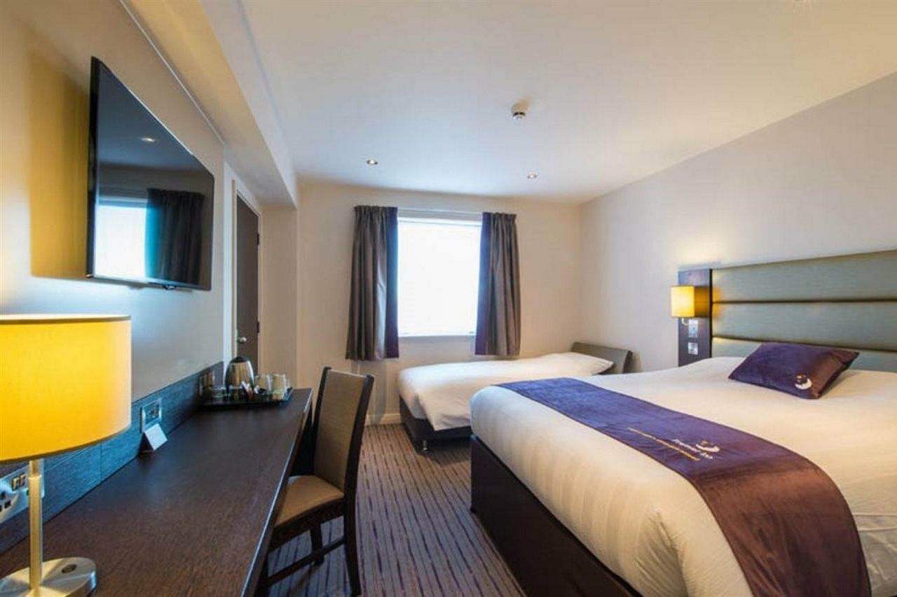 Premier Inn London Heathrow M4/J4 히드로 외부 사진