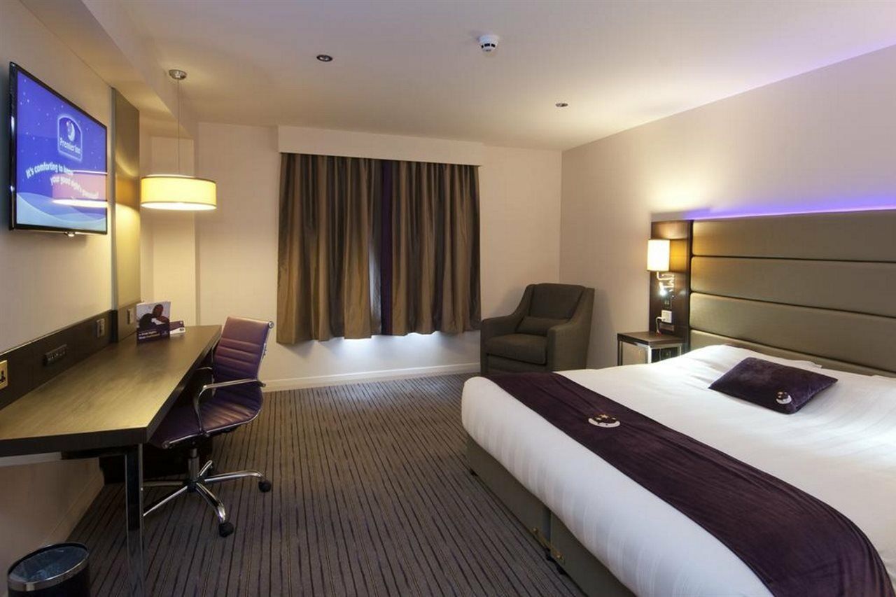 Premier Inn London Heathrow M4/J4 히드로 외부 사진